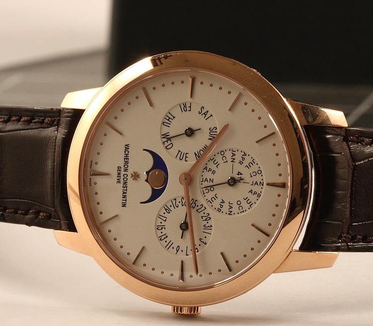Часы Patrimony Contemporaine Perpetual Calendar